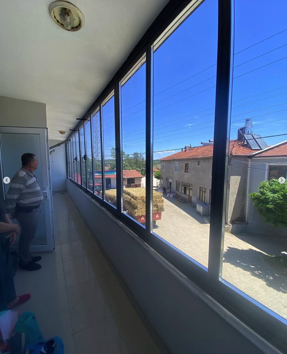 naz yapı cam balkon ve sineklik gaziosmanpaşa